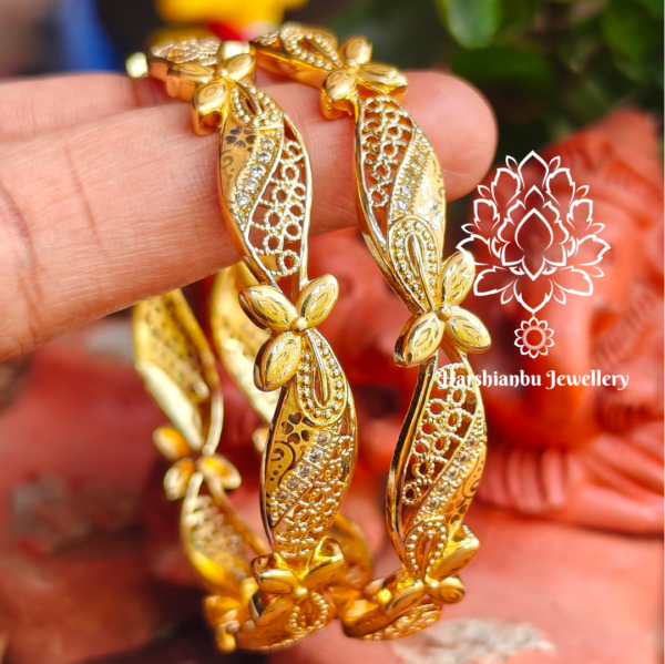 Flower gold polish bangles