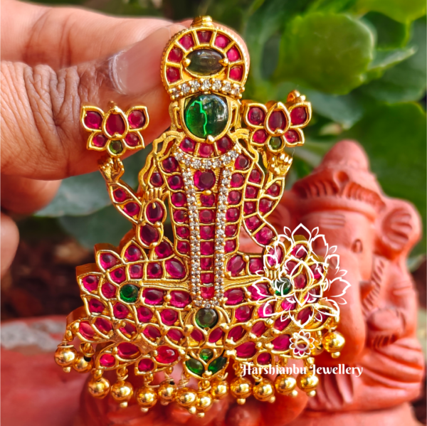 Thamarai lakshmi pendant (Green face)