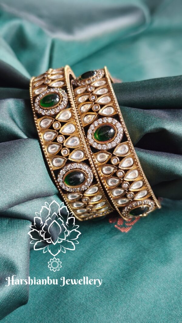 Victorian Kundan bangle with emerald stones