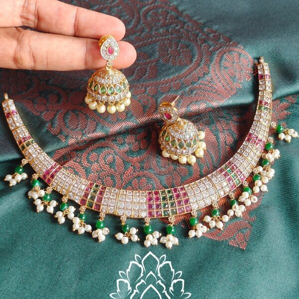 Chic choker with jhumkha