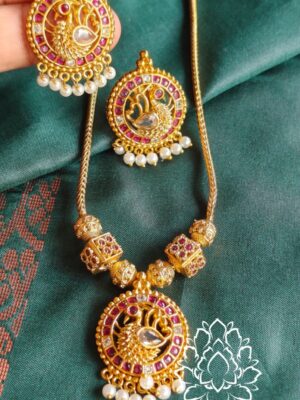 Annam pendant set with chain