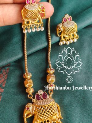 Thandam pendant set with earrings