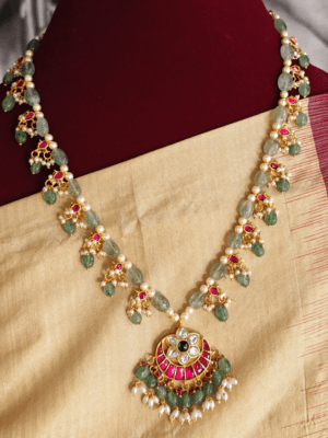 Jadau mala with pendant