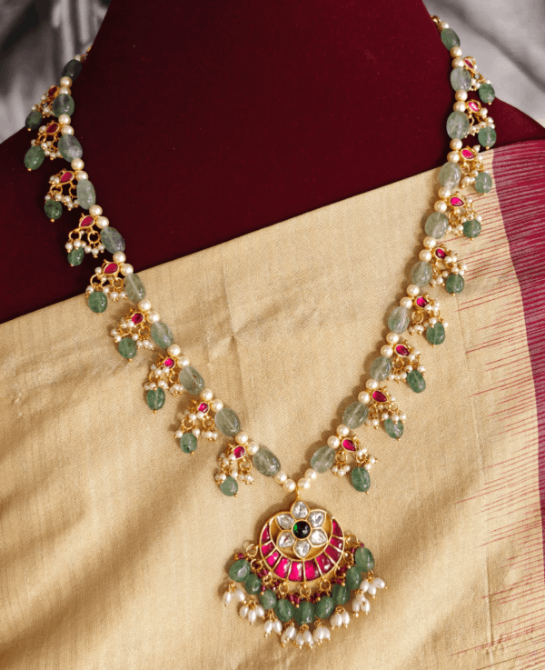 Jadau mala with pendant