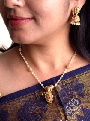 Krishna pendant set with pearl chain