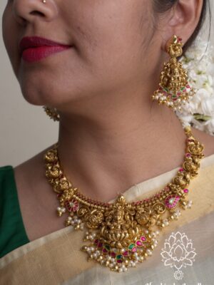 Jadau lakshmi necklace set