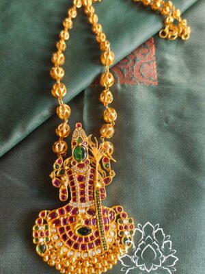 Kamakshi pendant with lotus chain