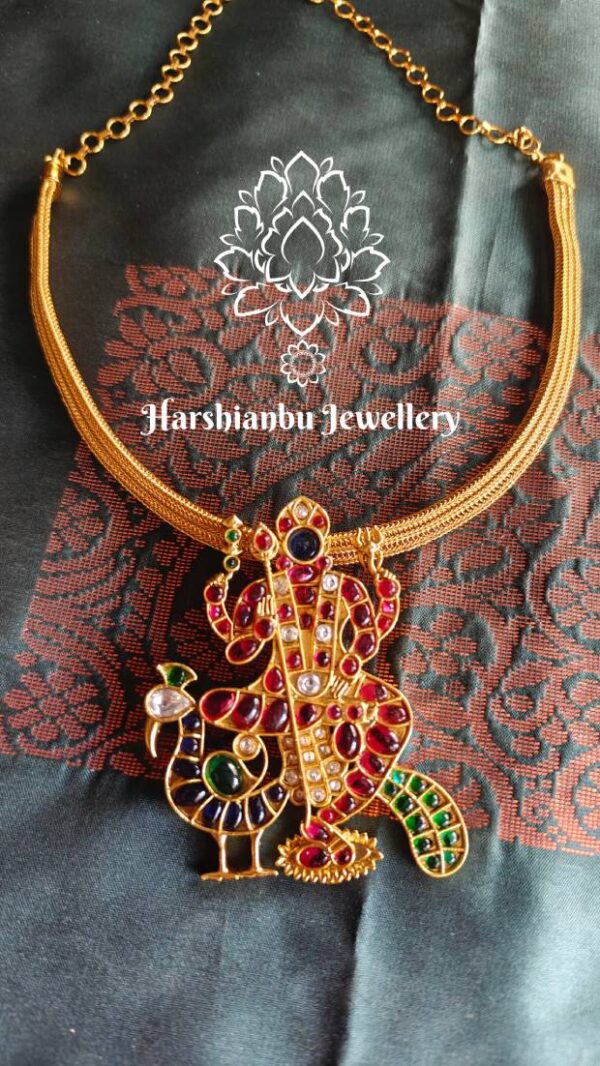 Muruga choker