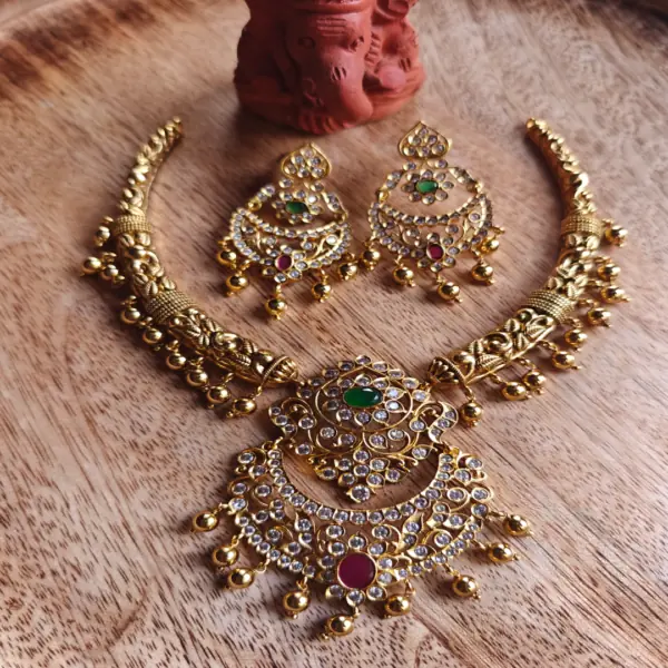 Kanti antique necklace