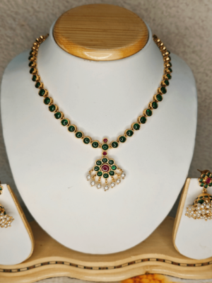 Nritya Green kemp necklace