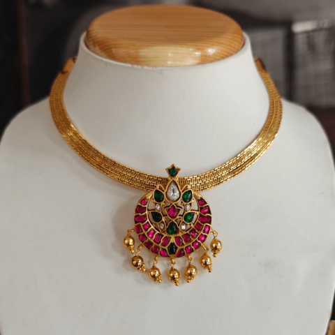 Amirtham attigai necklace (Ruby Jadau)