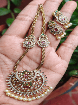 Chandran pendant with stud