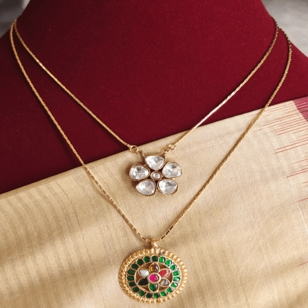 Double layer chain with jadau and kundan pendant