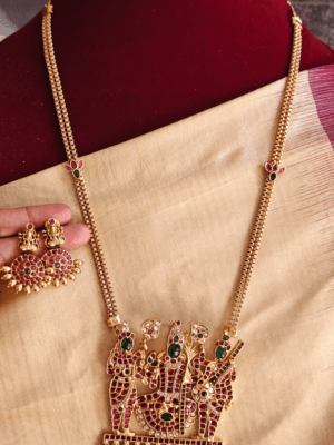 Pre order - Lalithambigai pendant set