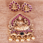 Agalya lakshmi pendant set