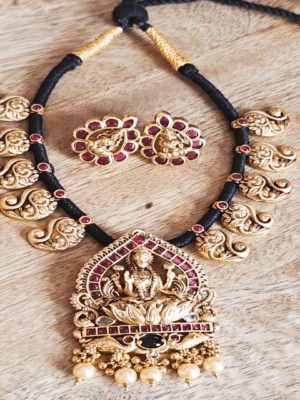 Agalya lakshmi pendant set with black mango rope chain