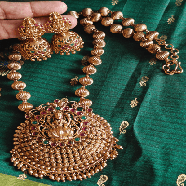 Antique lakshmi pendant set with ball chain