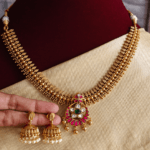 Poo jadau mullu necklace