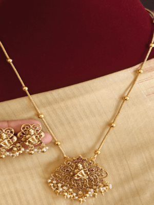 Krishna flute pendant chain set (Ruby)