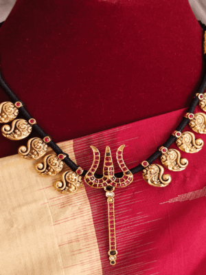 Shoolam maanga necklace