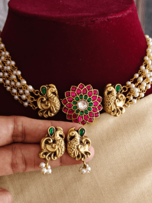 Hridayakamalam annam pearl choker