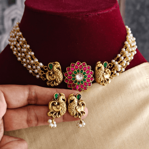 Hridayakamalam annam pearl choker