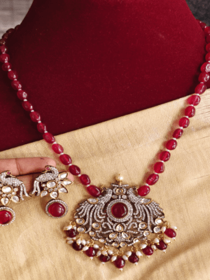 Double peacock victorian pendant with earrings (maroon)