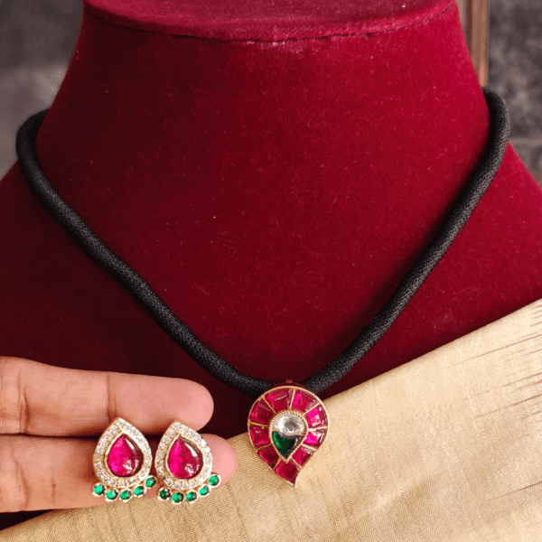 Maanga kundan jadau pendant set with black rope (Ruby)