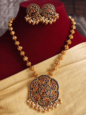 Rakkodi pendant set with lotus chain (Blue red combination)