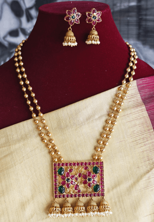 Panchajhumkha pendant set with double line ball chain