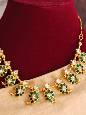 Maanga necklace in kundan jadau (Green white)