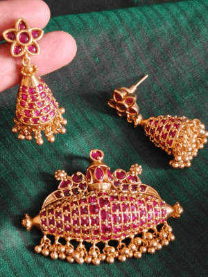 Traditional mayil padhakkam with jhumkhas (Ruby)