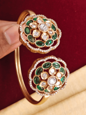 Emerald kundan kada