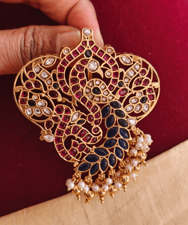 Mayil padhakkam (Blue ruby kundan)