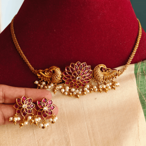 Antique peacock ruby white hridayakamalam choker