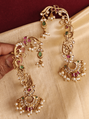 Flower ear cuff