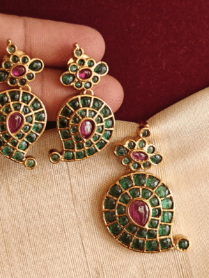Mango (emerald ruby kemp) pendant set