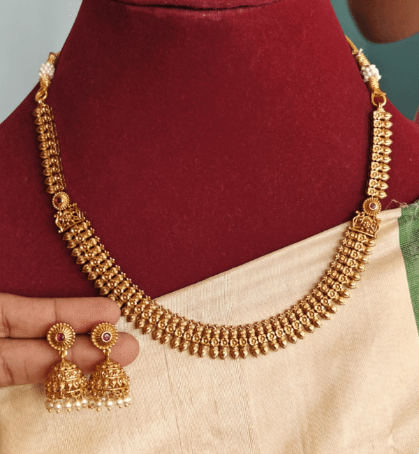 Mullu step necklace with jhumkha
