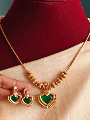 Palakkai green enamel necklace set