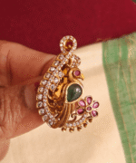 Bird fusion saree pin