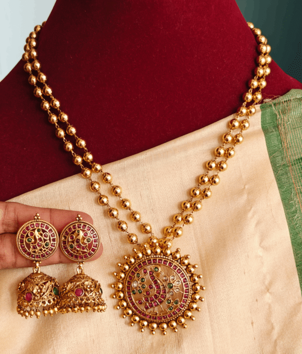 Peacock pendant set with double line ball chain