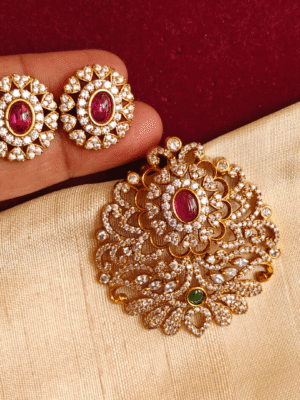 Flower ruby emerald pendant set