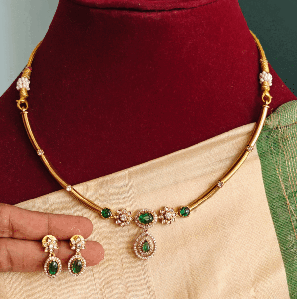 flower oval hasli (green)