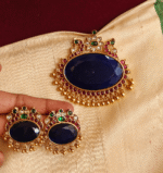 Neelvattam pendant set (Blue)