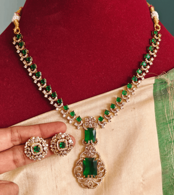 Nita ambani necklace (Green)