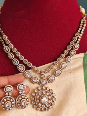 Maya double layer victorian necklace (White)