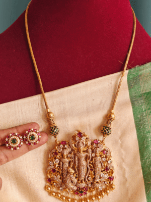 Ram parivar pendant set with green antique ball chain