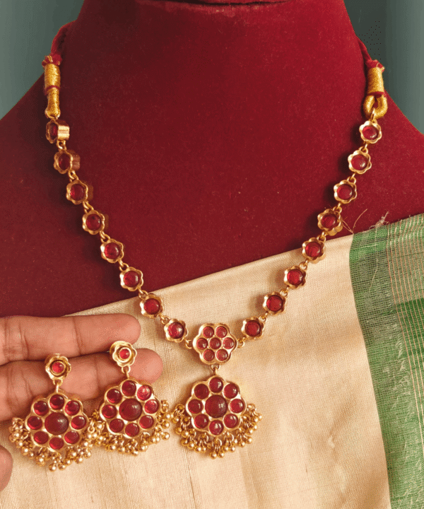 2in1 Pearl sigappu kal necklace with two sets of earrings