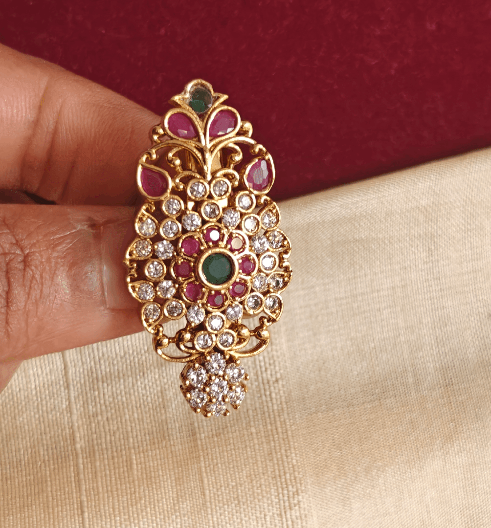 Simple Sari Pin floral saree pin - Harshianbu Jewellery