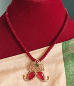 Fusion claw pendant with hydrocrystal beads (red)